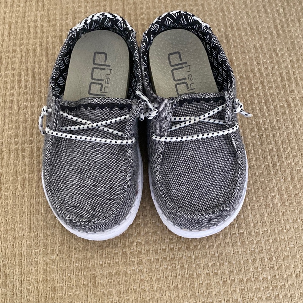 Hey Dudes K7 Grey